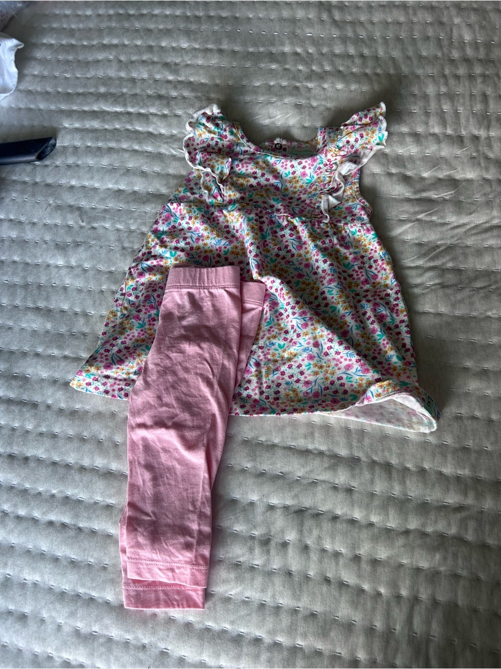Floral Ruffle Tank Top with Pink Leggings
